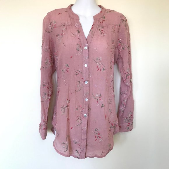 Fig and Flower Pink Embroidered Button Up Shirt Blouse Anthropologie Top - Picture 9 of 9